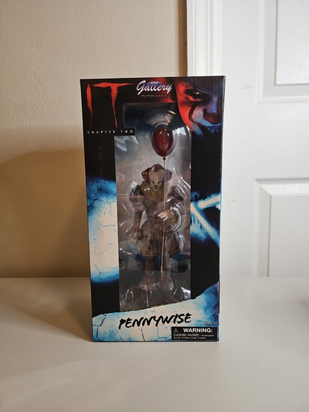 Gallery Diorama Pennywise IT Chapter Two Diamond Select Toys